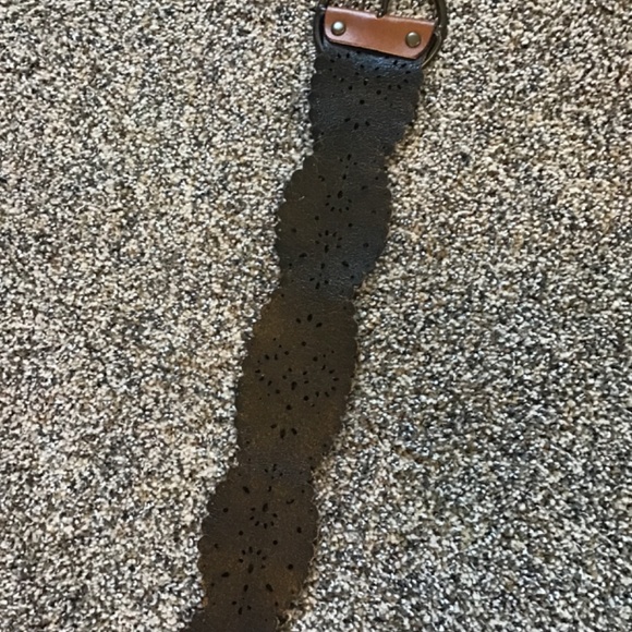 Women’s Brown Leather Adjustable Belt - Picture 5 of 5